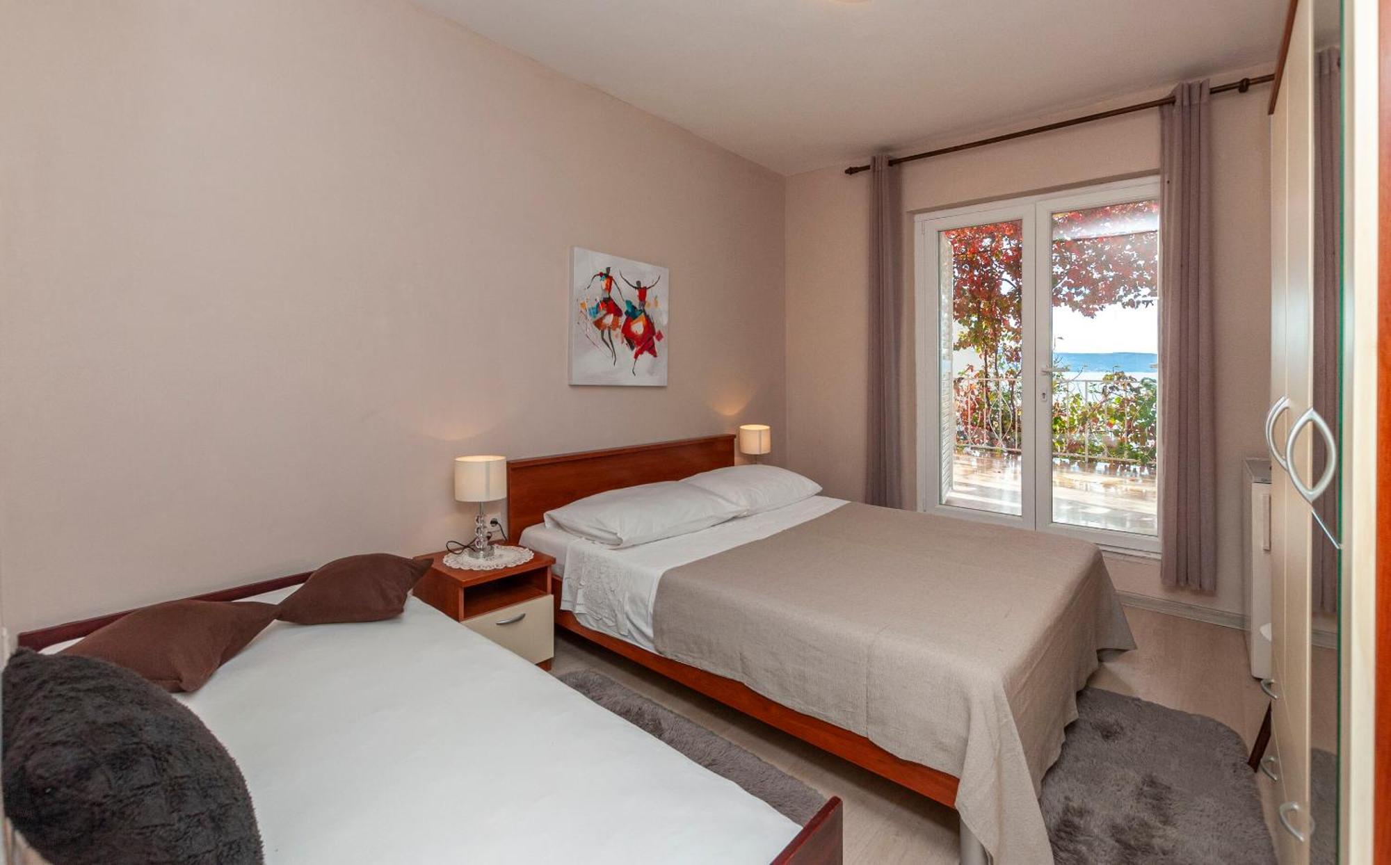 Apartment And Rooms Tatjana Omis Ngoại thất bức ảnh